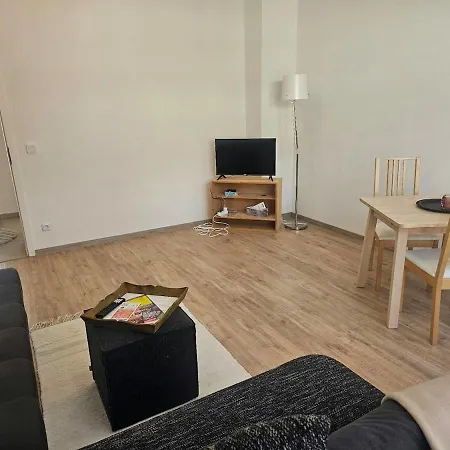 Stylish And Quiet In A Great Location Appartement *