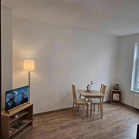 Stylish And Quiet In A Great Location Plauen