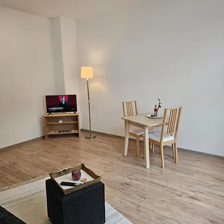 Stylish And Quiet In A Great Location Appartement Plauen